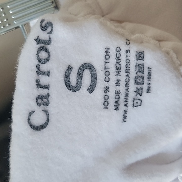 Carrots, Unisex Small, White - Picture 3 of 4